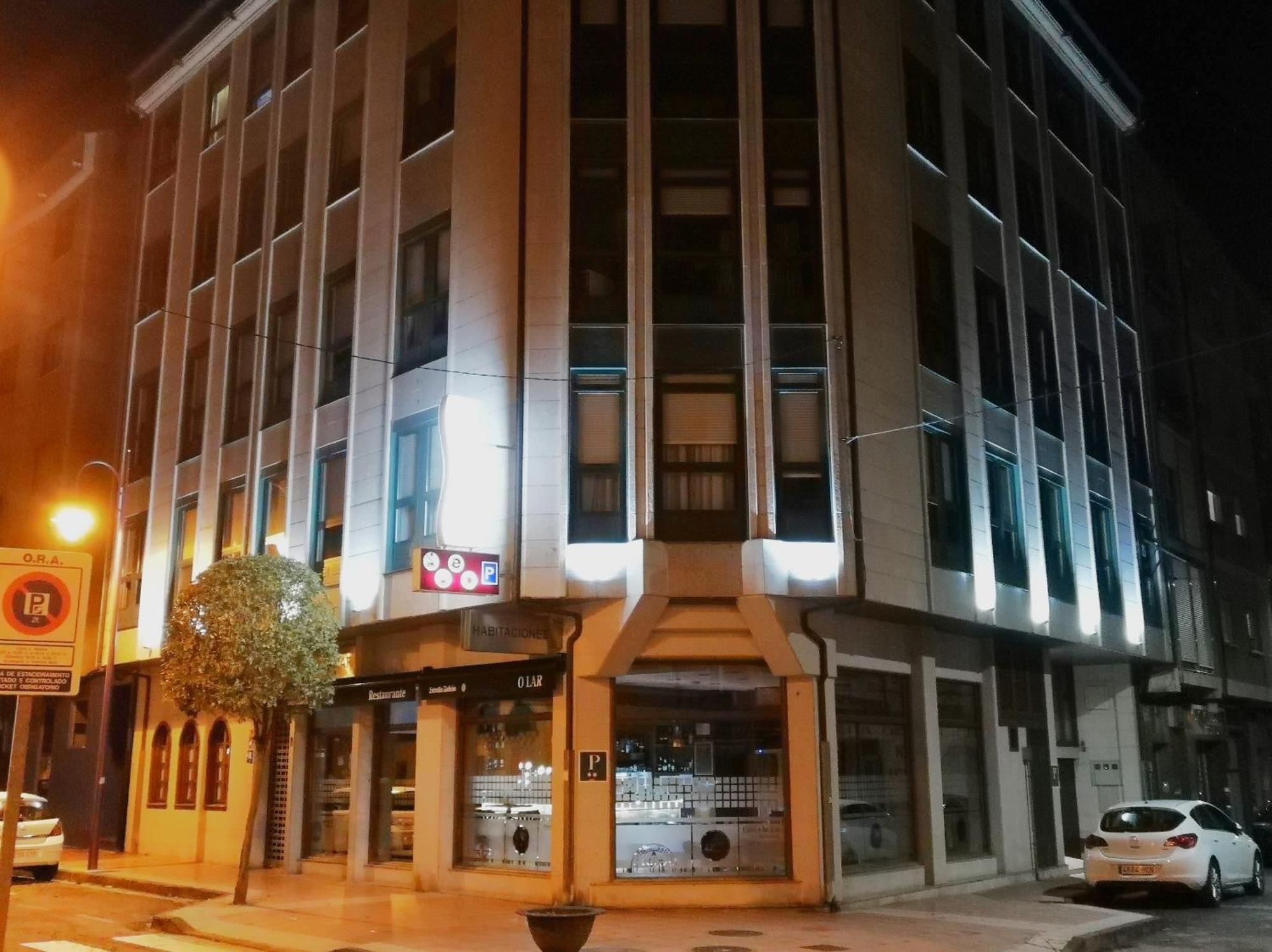 H. O Lar Hotel О Барко де Валдеорас Екстериор снимка
