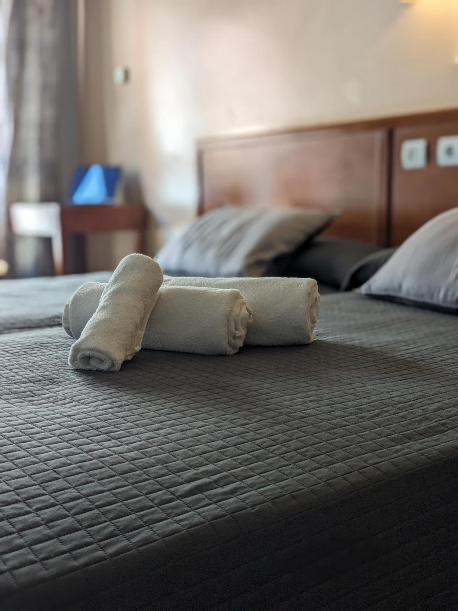 H. O Lar Hotel О Барко де Валдеорас Екстериор снимка